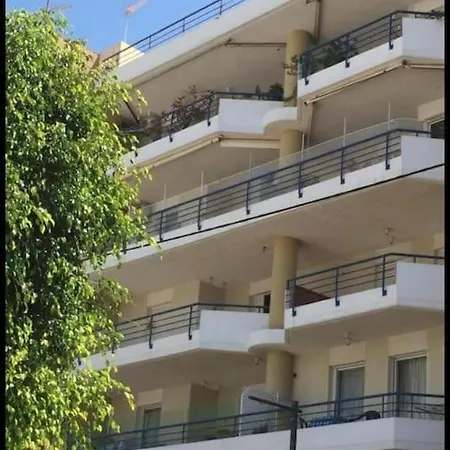 Kate Apartment, Across The Marina *
