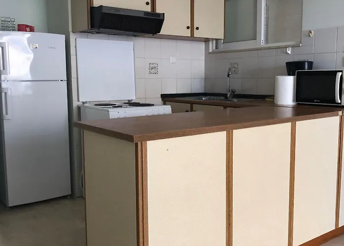 Kate Apartmentacross The Marina Appartement *